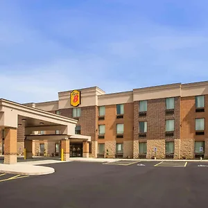 Super 8 By Wyndham North Saint Louis